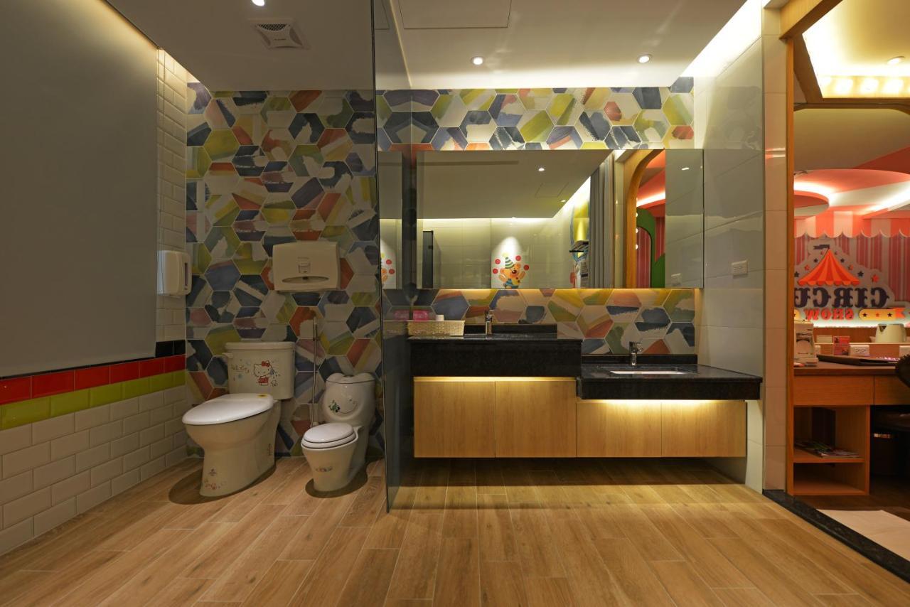 Romantic Code Art Motel Shanhua ภายนอก รูปภาพ