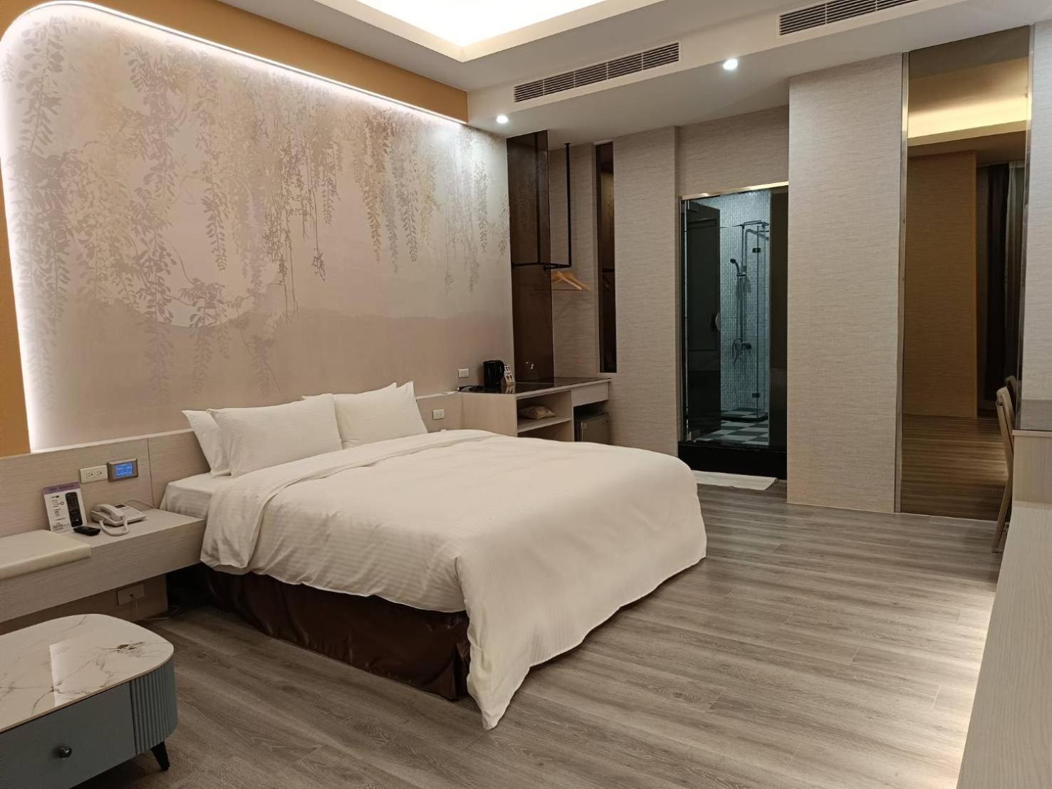 Romantic Code Art Motel Shanhua ภายนอก รูปภาพ