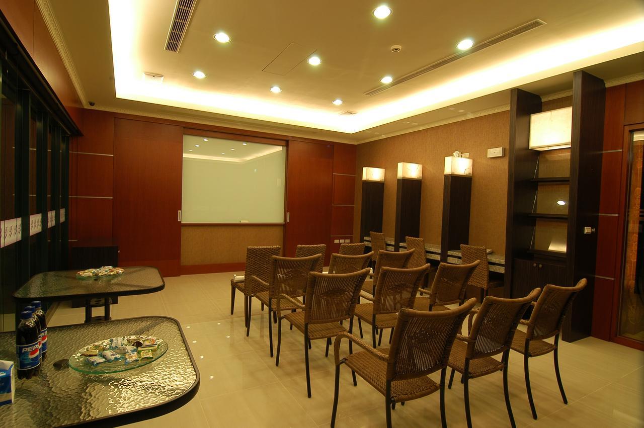 Romantic Code Art Motel Shanhua ภายนอก รูปภาพ